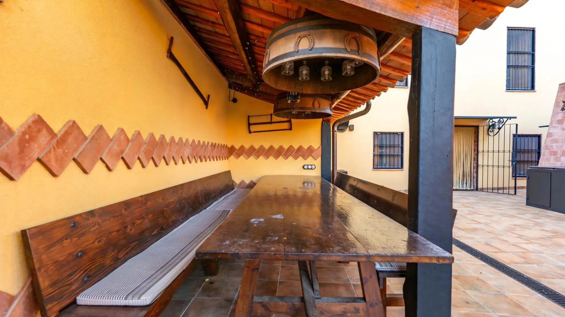 Masia Can Divi Lametlla Del Valles Holiday home